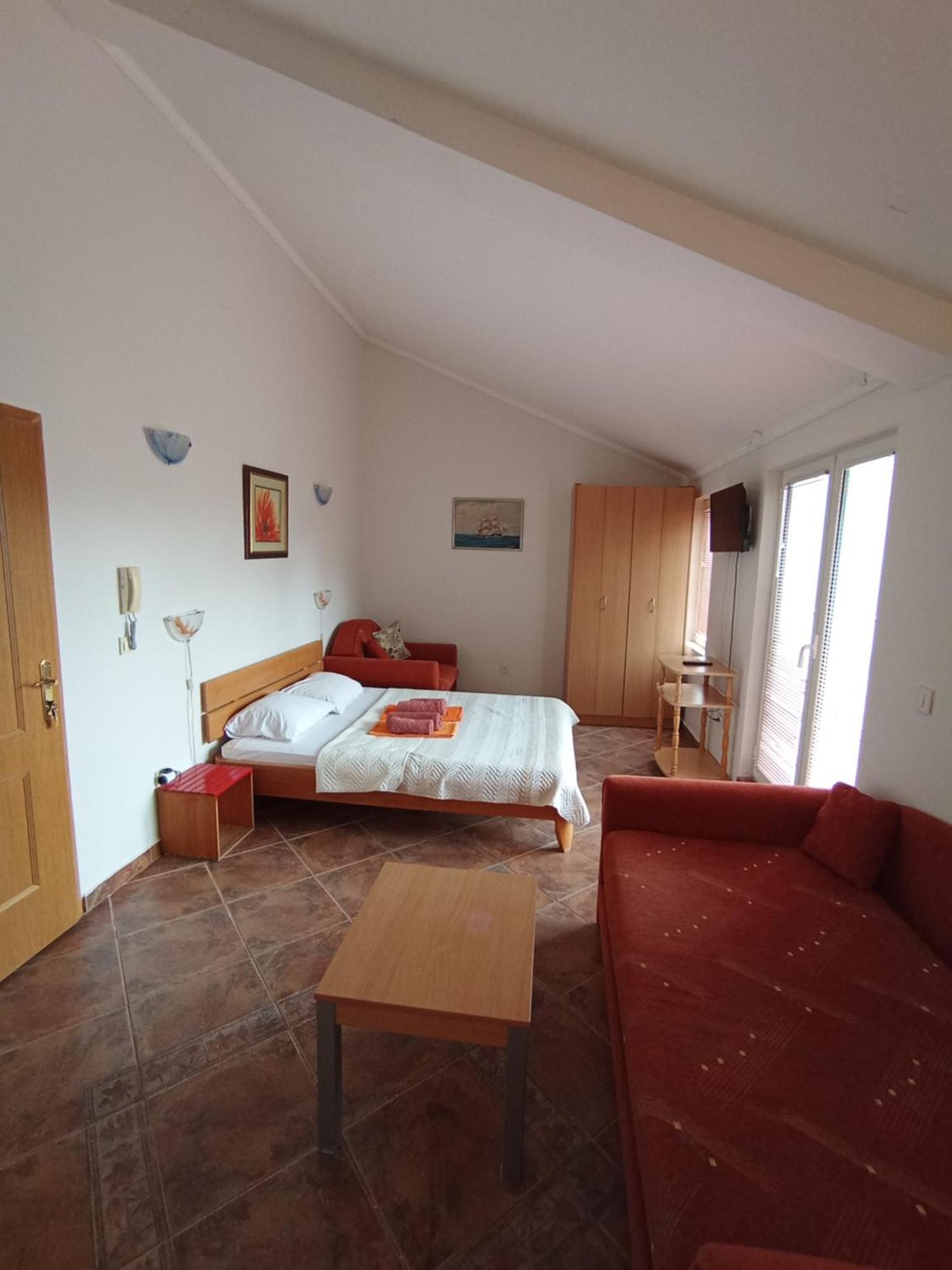 Markovic Aparthotel - Budva Becici Hotel Eksteriør bilde