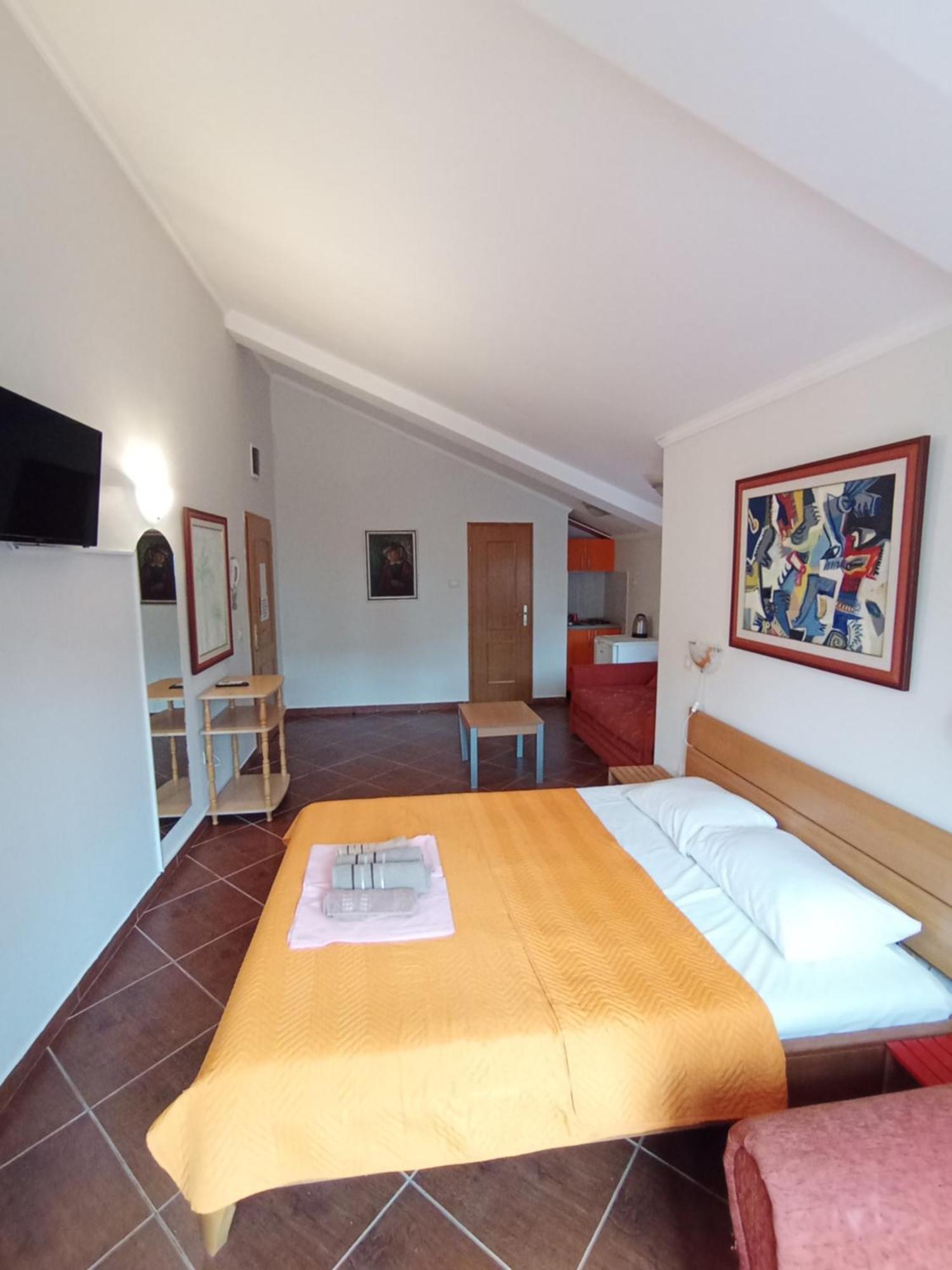 Markovic Aparthotel - Budva Becici Hotel Eksteriør bilde